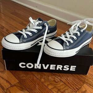 Brand New: Durable canvas upper for that classic Chucks look and feel relaxing